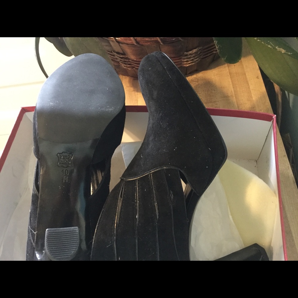 Vaneli NWT Black Suede Booties Size 10M - Picture 5 of 8